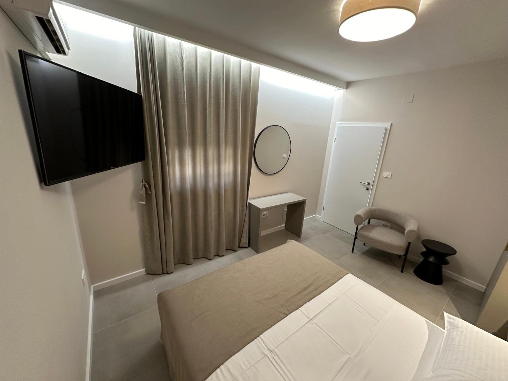 Apartment & Room Iris Zara Esterno foto