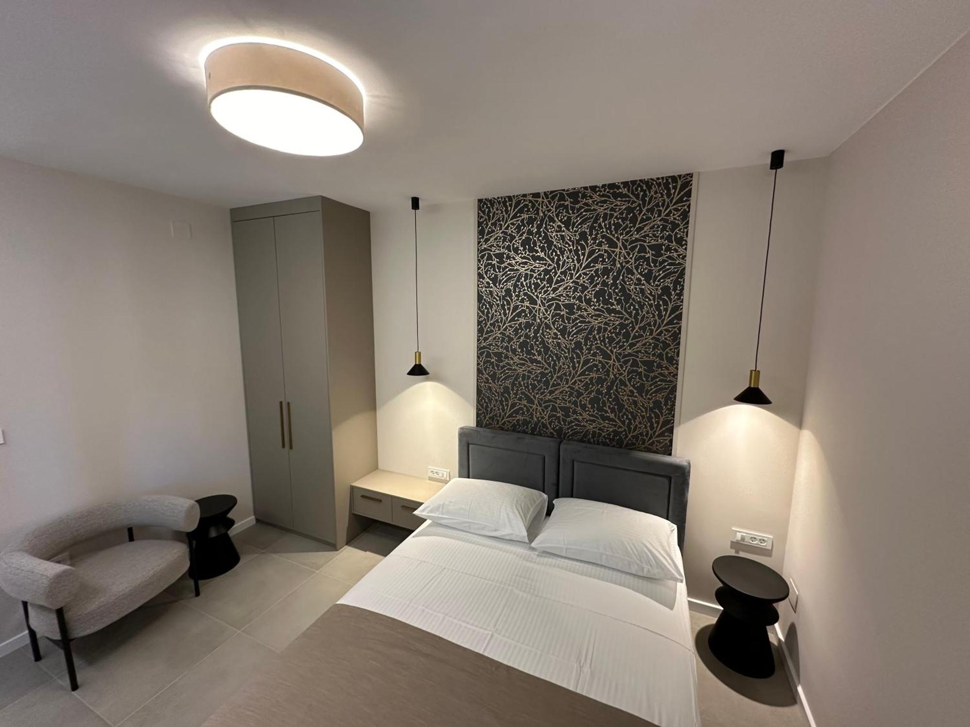 Apartment & Room Iris Zara Esterno foto
